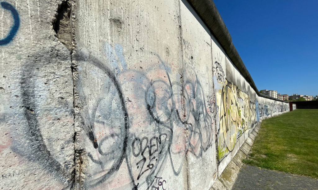 Hinterlandmauer an der Bernauer Straße